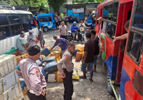 Jelang Ramadhan, Polsek Baguala Gelar Razia Miras di Transit Paso 14 Jelang Ramadhan, Polsek Baguala Gelar Razia Miras di Transit Paso