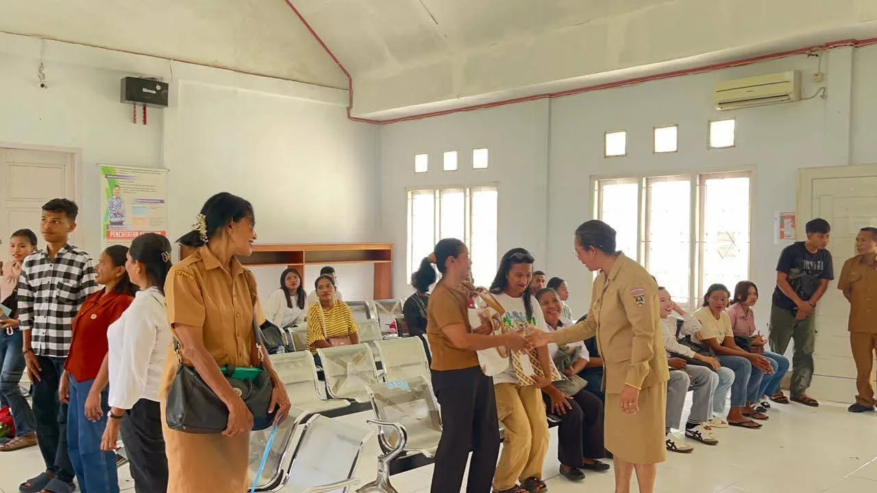 Buka Lembaran Baru 2026, Bupati–Wabup Tanimbar Sidak OPD, Disiplin ASN Jadi Sorotan 2 FB IMG 1767599068784