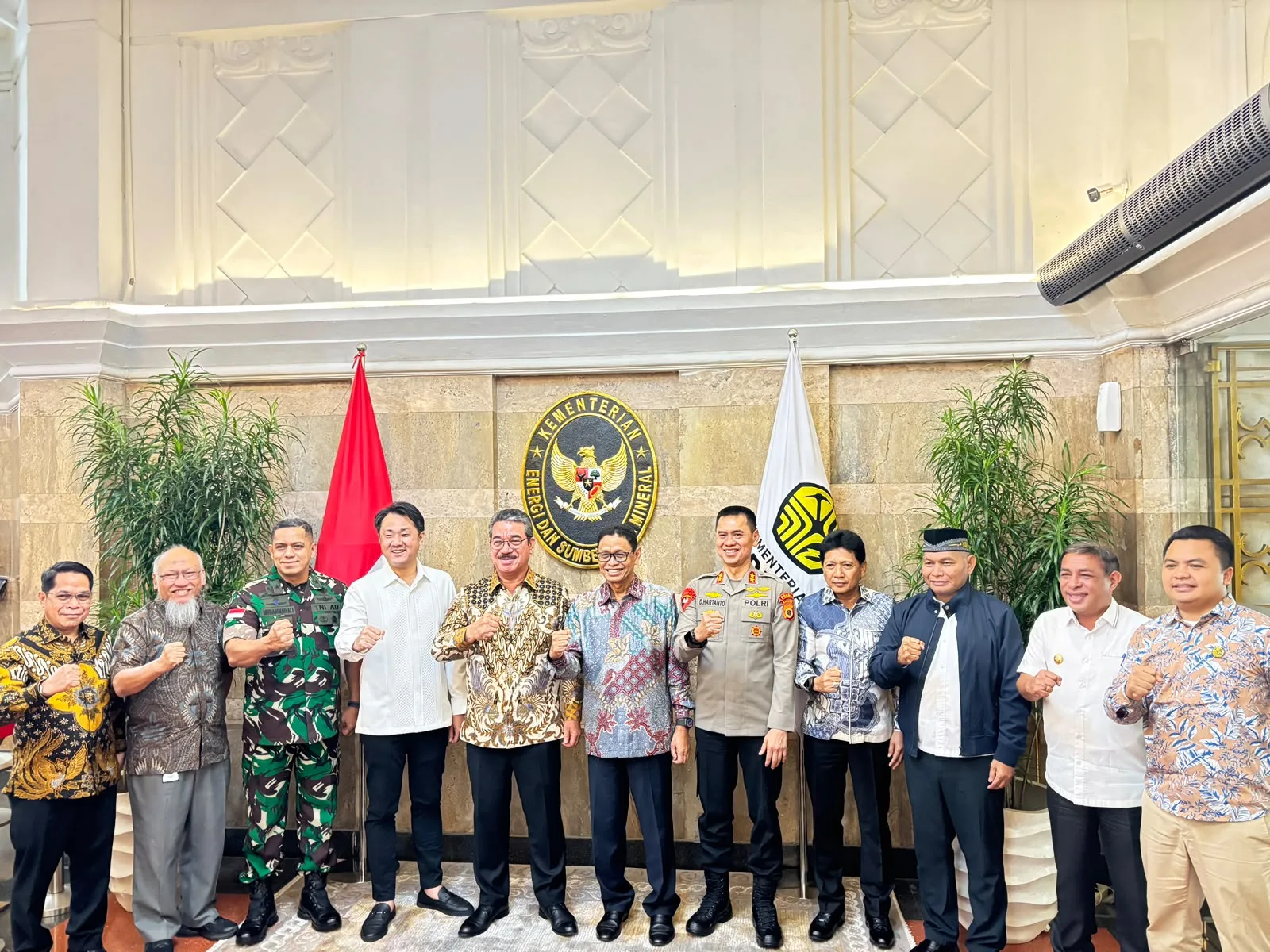 Di Hadapan ESDM - SKK Migas, Bupati Tanimbar Soroti Kompensasi Nelayan dan Hak Adat 3 IMG 20260611 WA01691